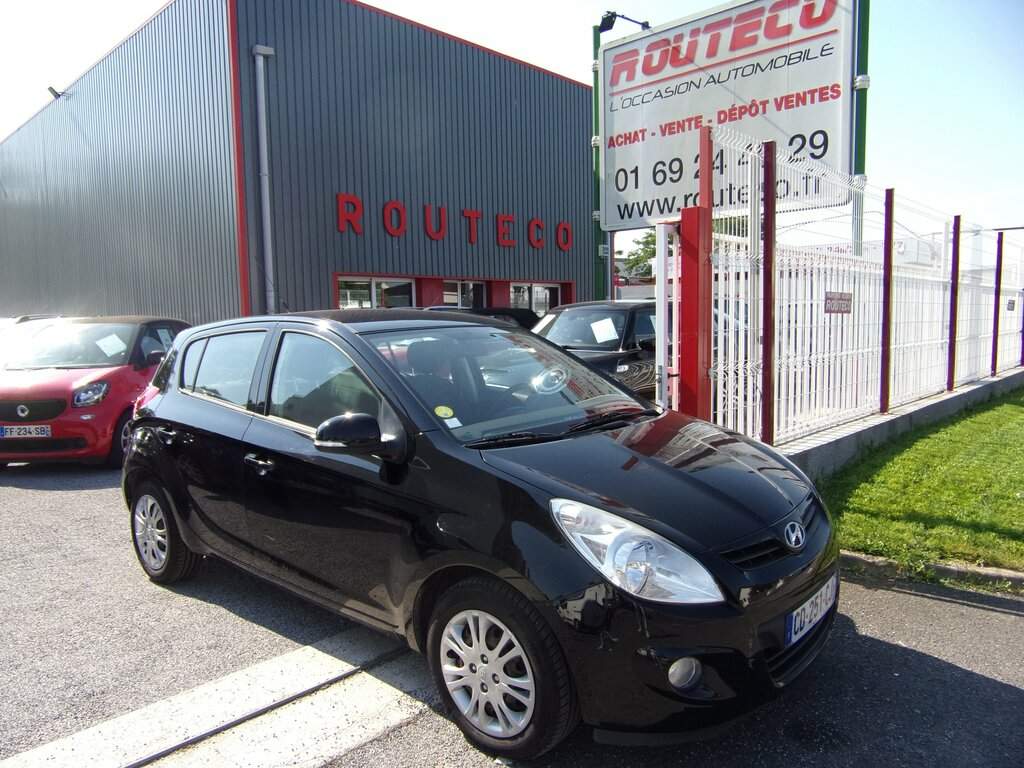 HYUNDAI I20 