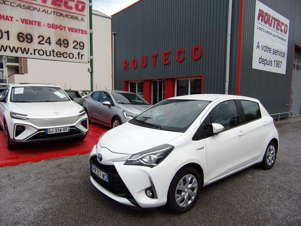 TOYOTA YARIS HYBRID YARIS AFFAIRE