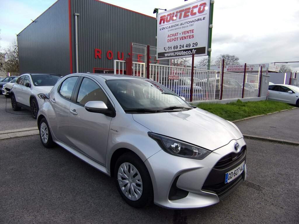 TOYOTA&nbsp;YARIS&nbsp; HYBRID