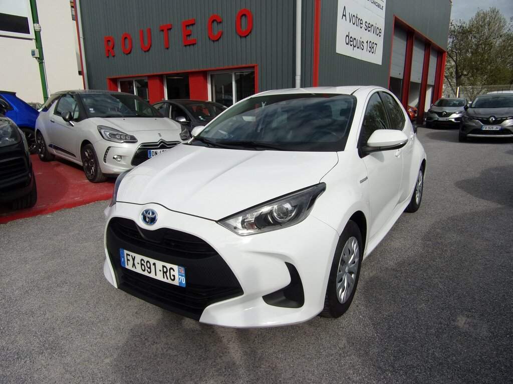 TOYOTA&nbsp;YARIS&nbsp; HYBRID