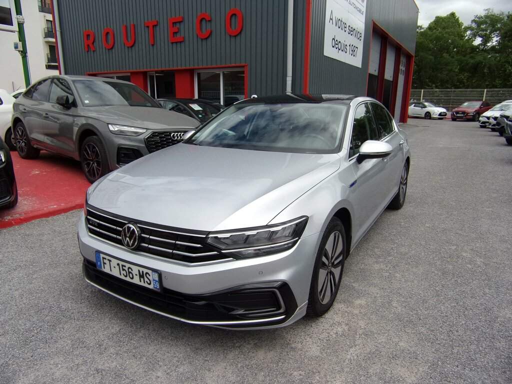 VOLKSWAGEN&nbsp;PASSAT&nbsp; BERLINE
