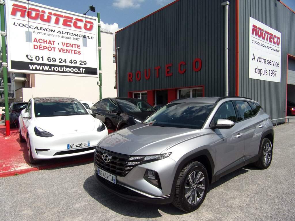 HYUNDAI&nbsp;TUCSON&nbsp; HYBRID