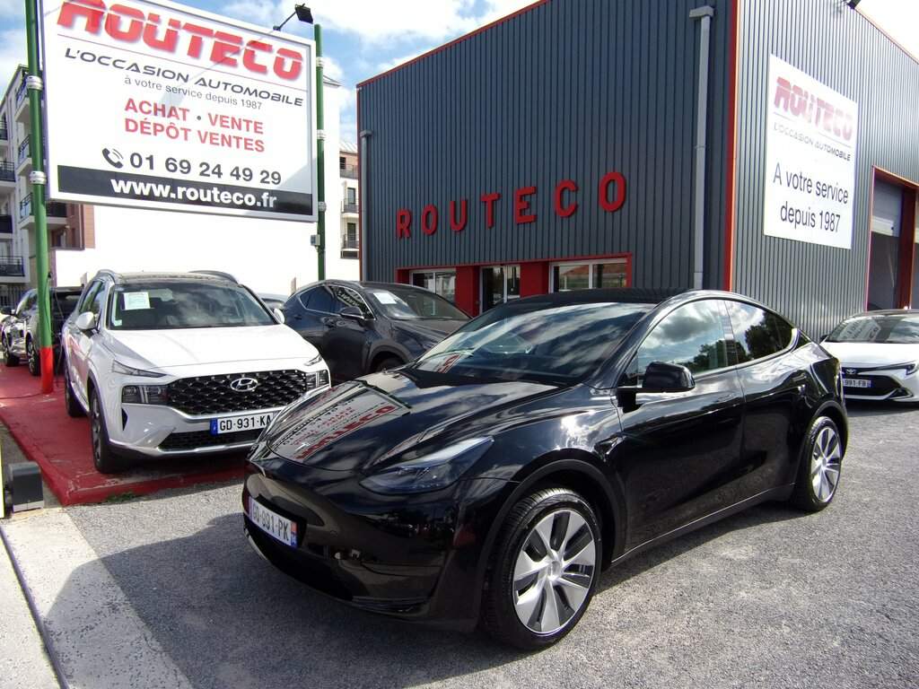 TESLA&nbsp; MODEL Y&nbsp;MODEL Y STANDARD