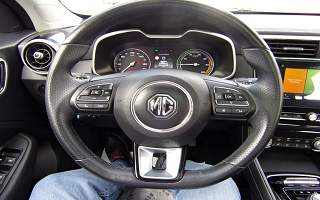 MG   ZS