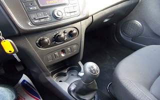 DACIA SANDERO 