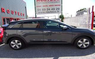 KIA NIRO HYBRID