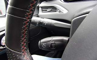 PEUGEOT 2008 