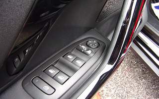 PEUGEOT 2008 