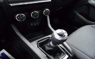 RENAULT CLIO  V