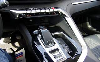 PEUGEOT  3008 3008 PURETECH 180CV EAT8