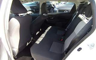 TOYOTA YARIS  HYBRID