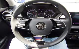 SKODA FABIA  5P