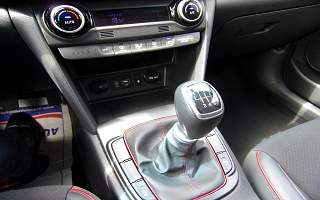 HYUNDAI KONA  5P
