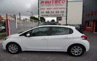 PEUGEOT  208 208 1.6 BLUEHDI 75