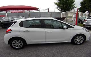 PEUGEOT  208 208 1.6 BLUEHDI 75