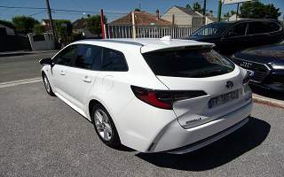TOYOTA  COROLLA TOURING SPORT HYBRIDE 122H