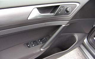 VOLKSWAGEN GOLF  VII