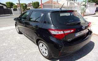 TOYOTA YARIS  HYBRID