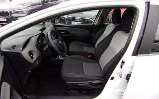 TOYOTA YARIS  HYBRID