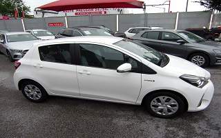 TOYOTA YARIS  HYBRID
