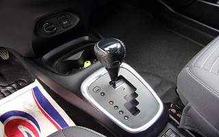 TOYOTA YARIS  HYBRID
