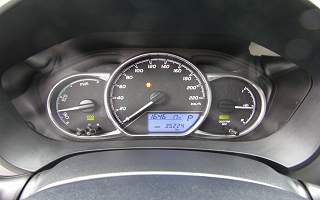 TOYOTA YARIS  HYBRID