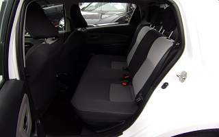 TOYOTA YARIS  HYBRID
