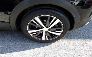 PEUGEOT  3008 3008 HYBRID 225 E-EAT8