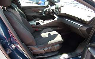 PEUGEOT  3008 3008 BLUEHDIE 130 EAT8