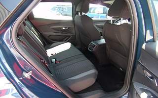 PEUGEOT  3008 3008 BLUEHDIE 130 EAT8