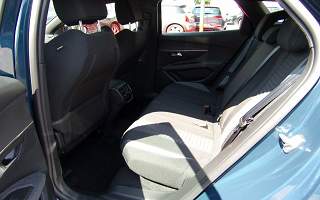PEUGEOT  3008 3008 BLUEHDIE 130 EAT8
