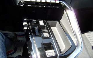 PEUGEOT  3008 3008 BLUEHDIE 130 EAT8