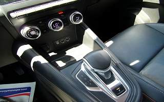 RENAULT  CAPTUR CAPTUR E-TECH PLUG-IN 160 BVA