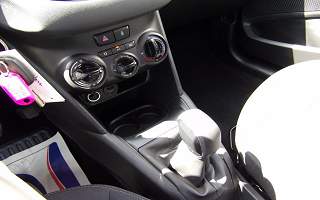 PEUGEOT 208  AFFAIRE