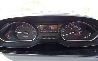 PEUGEOT 208  AFFAIRE