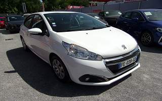 PEUGEOT 208  AFFAIRE