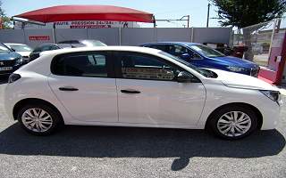 PEUGEOT 208  AFFAIRE