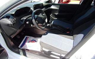 PEUGEOT 208  AFFAIRE