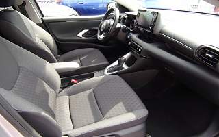 TOYOTA YARIS  HYBRID