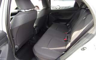 TOYOTA YARIS  HYBRID