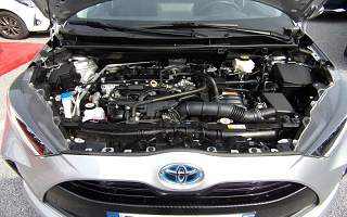 TOYOTA YARIS  HYBRID