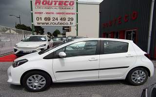 TOYOTA YARIS 