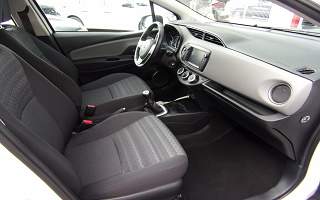 TOYOTA YARIS 