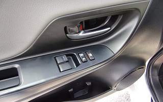 TOYOTA  YARIS YARIS 70 VVT-I BVM