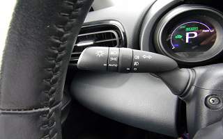 TOYOTA YARIS II YARIS HYBRID