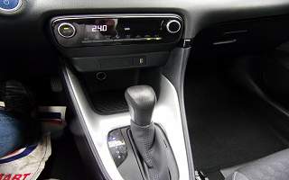TOYOTA YARIS II YARIS HYBRID