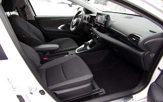 TOYOTA YARIS II YARIS HYBRID