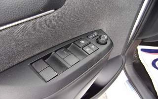 TOYOTA YARIS II YARIS HYBRID