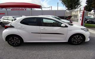 TOYOTA  YARIS YARIS HYBRIDE 116H