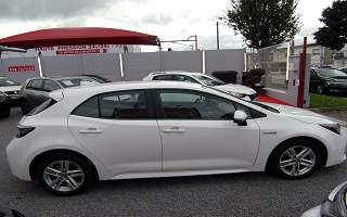 TOYOTA COROLLA  HYBRID